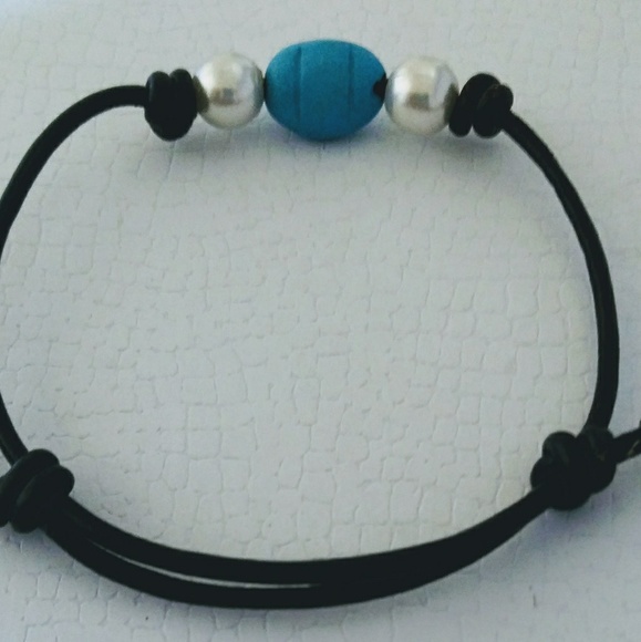 Pearls and turquoise slip knot. Adjustable bracele - Picture 5 of 8